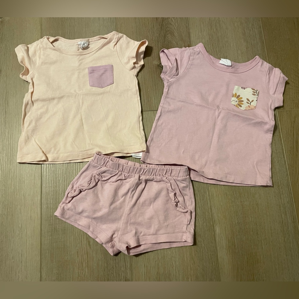 Baby girl matching short with 2 tshirts